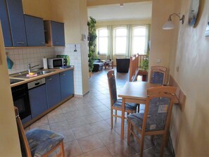 Fridge, microwave, oven, dishwasher