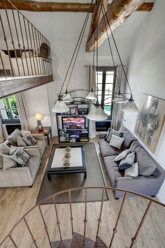 Sehr schone, ausgestattete Loftwohnung