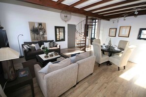 Smart TV, DVD player