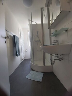 Douche, séchoir à cheveux