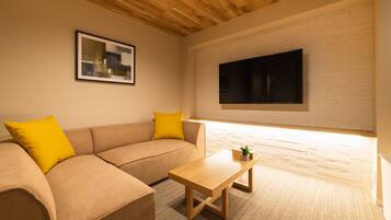 Superior Room, Non Smoking (B) | Free WiFi, bed sheets