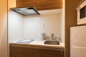 スーペリア B  禁煙 | 専用キッチン | 大型冷蔵庫、電子レンジ、コンロ、電気ポット