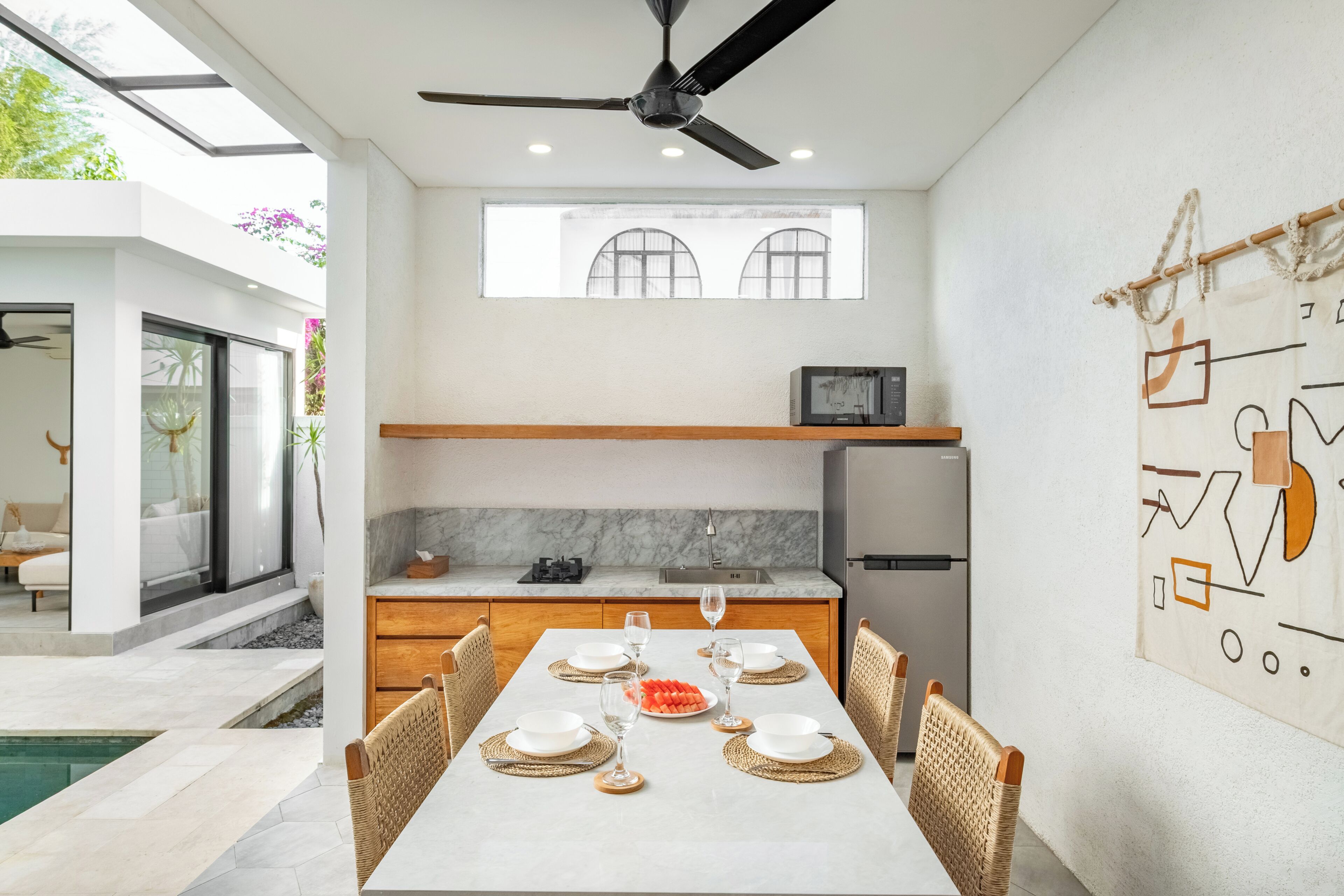 Villa | Cocina privada | Frigorífico, microondas, placa de cocina y utensilios de cocina