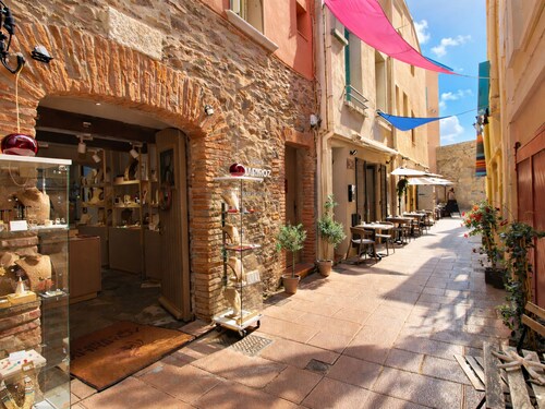 Charming apartment in Collioure center with balcony