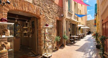 Charming apartment in Collioure center with balcony