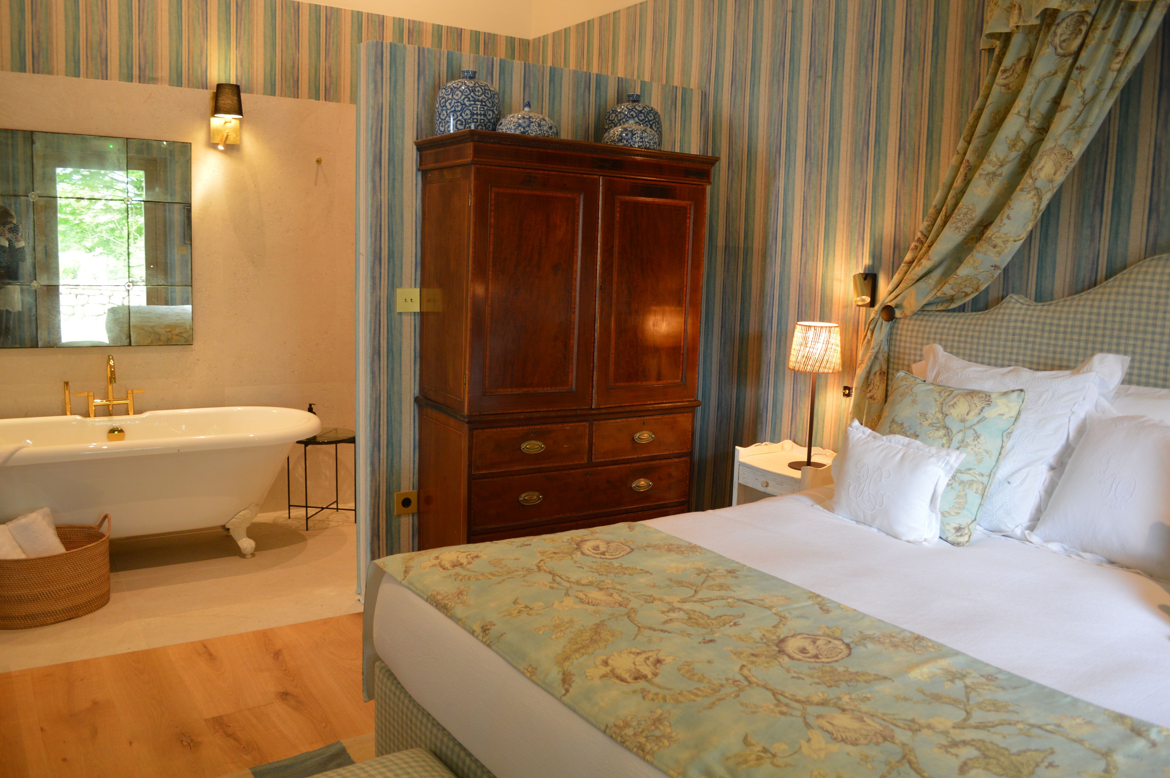 Photo - Helguera Palacio Boutique & Antique