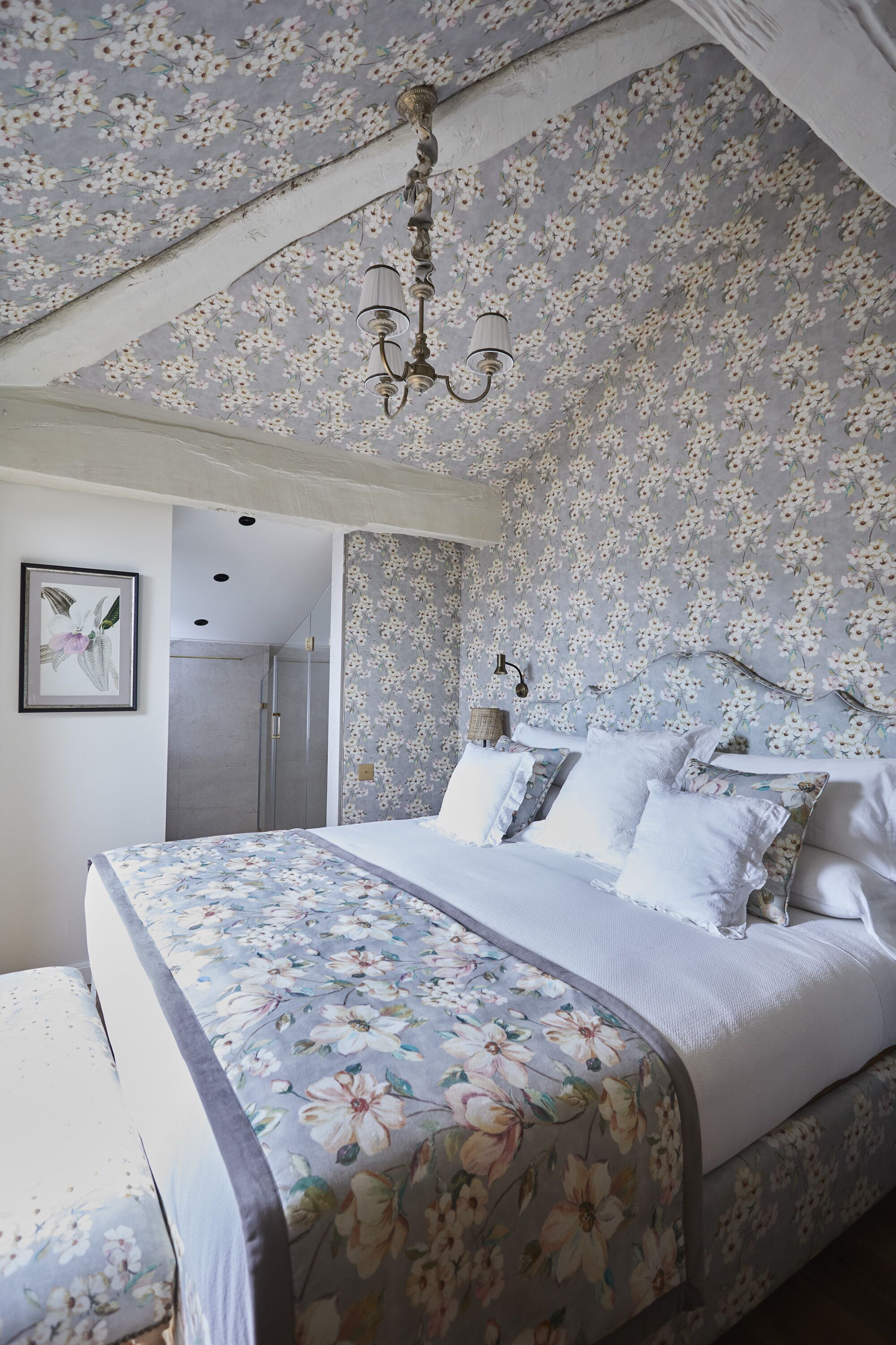 Photo - Helguera Palacio Boutique & Antique