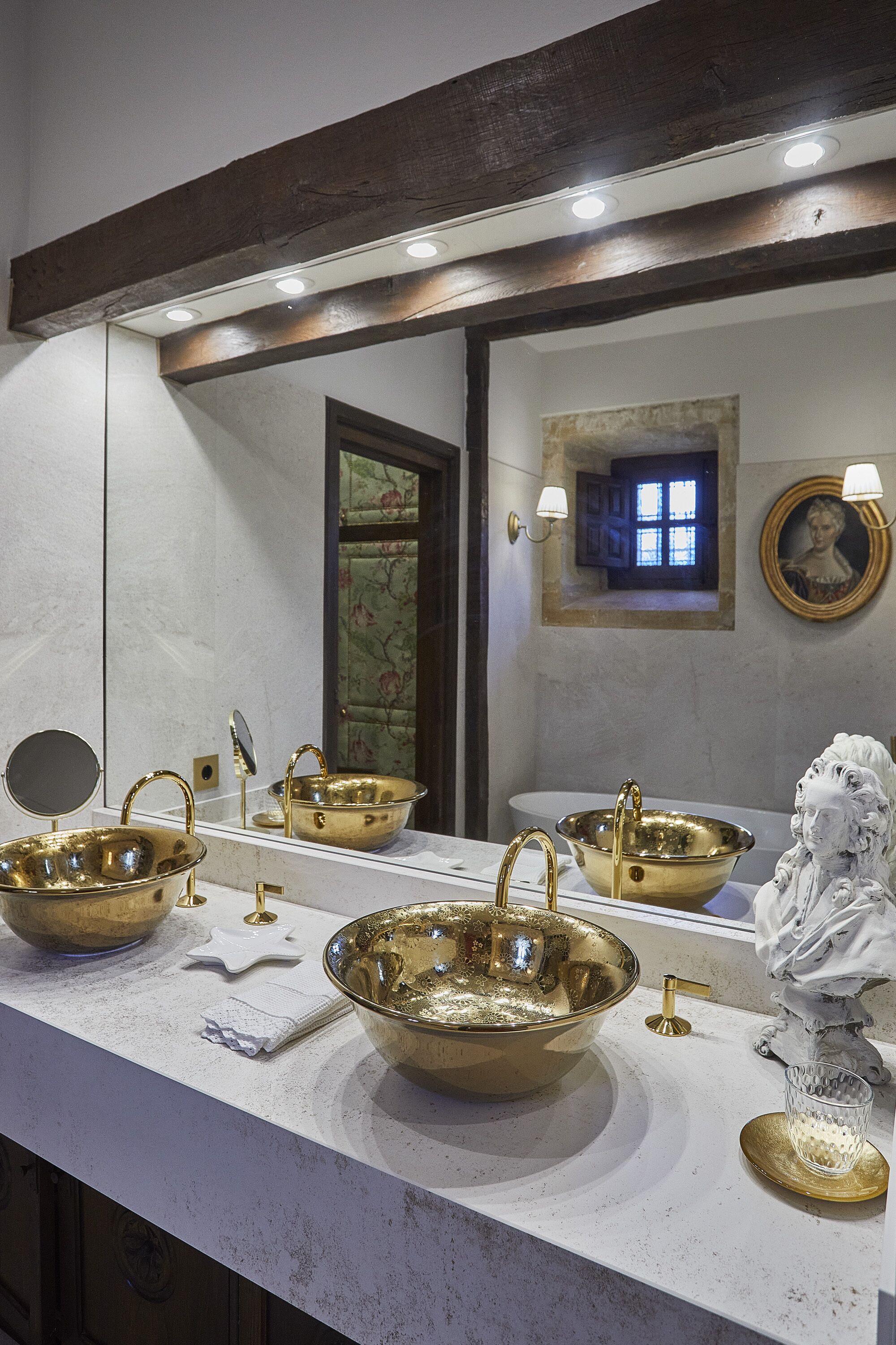 Photo - Helguera Palacio Boutique & Antique