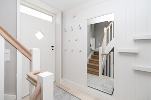Interior - Lässiges Design Gepaart mit Feinsten Materialien und Viel Raum zum Wohlfühlen - (Wenningstedt)