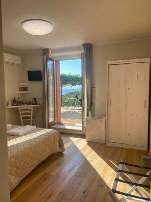 1 habitación y caja de seguridad en la habitación 