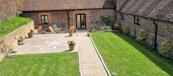 Delightful newly converted dairy 