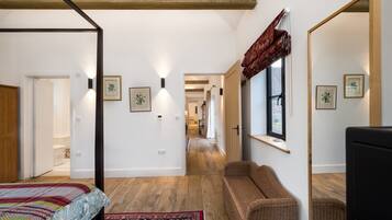 1 chambre, fer et planche à repasser, lit parapluie, Wi-Fi gratuit