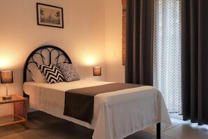4 habitaciones, tabla de planchar con plancha y wifi gratis
