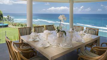 Villa, 5 Bedrooms (Markisa) | Tempat makan luar