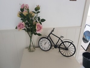 House | Interior - House Sleeps 7 With Hot Tub & Pets (Torquay)