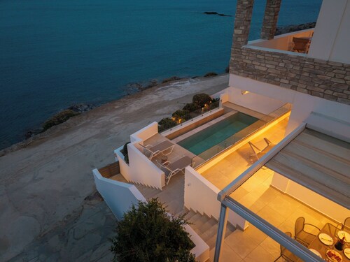 Villa Marelia - Waterfront Villa in Syros