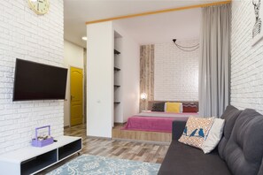 1 bedroom, iron/ironing board, free WiFi, bed sheets