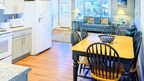 Interior - OBX TUCKED AWAY~Sound side~On canal~Kayaks~
Ground level w/ ramp~Beach 1 mi~MP8 (Kill Devil Hills)