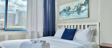 3 Schlafzimmer, Schreibtisch, Bügeleisen/Bügelbrett, WLAN