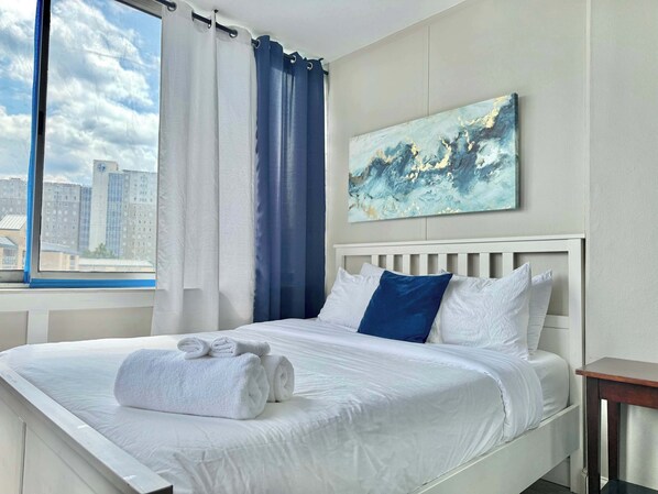 3 Schlafzimmer, Schreibtisch, Bügeleisen/Bügelbrett, WLAN