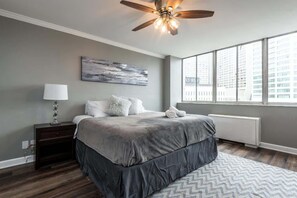 2 bedrooms, desk, iron/ironing board, WiFi