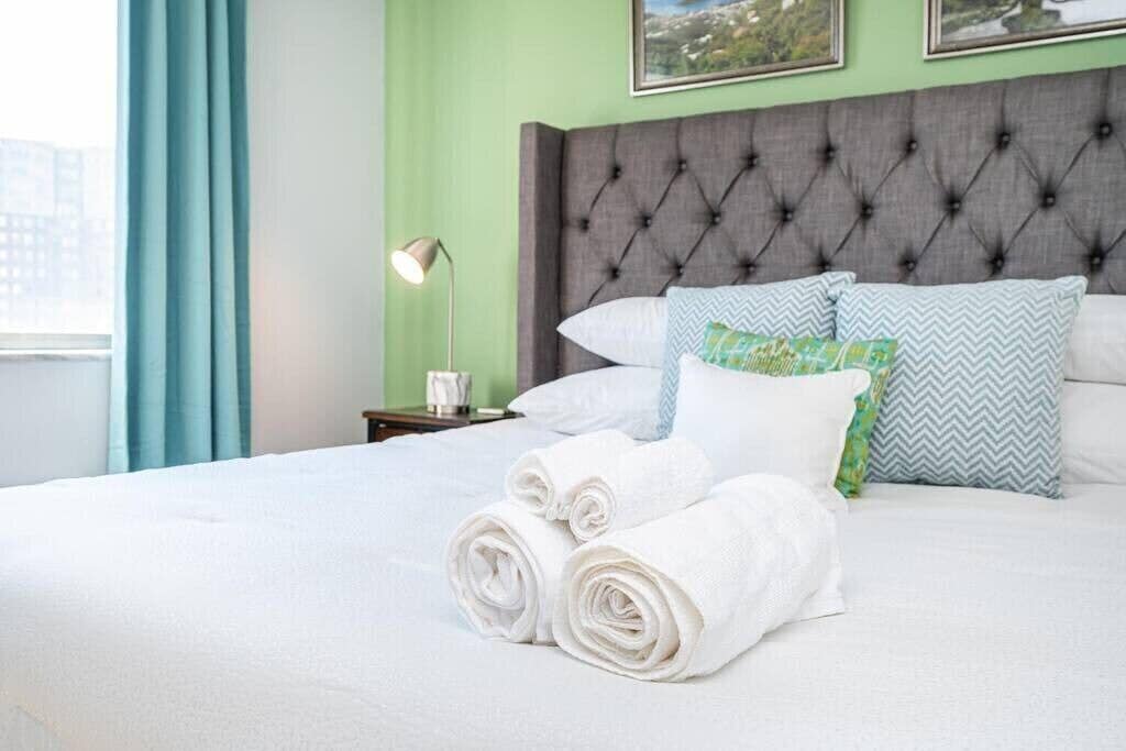 1 quarto, escrivaninha, ferros/tábuas de passar roupa, Wi-Fi