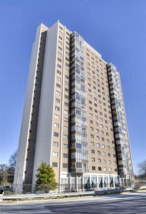 Exterior - Downtown Atlanta Condo with City View (Atlanta)