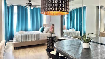 3 bedrooms, desk, iron/ironing board, WiFi