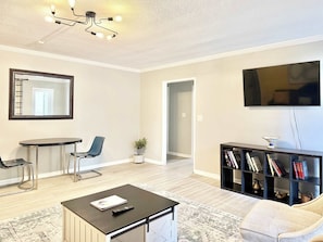 Interior - Downtown Atlanta Condo with Balcony (Atlanta)
