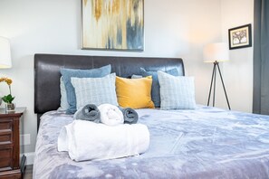 3 bedrooms, desk, iron/ironing board, WiFi