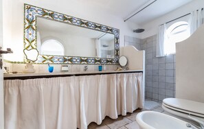 Bidet