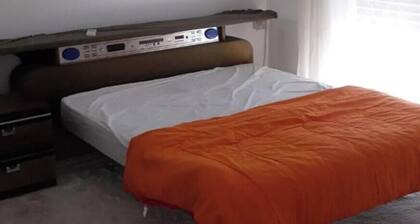 Large Student Penthouse in Nicosia · 4 Beds + Master En-Suite · Walk to Center