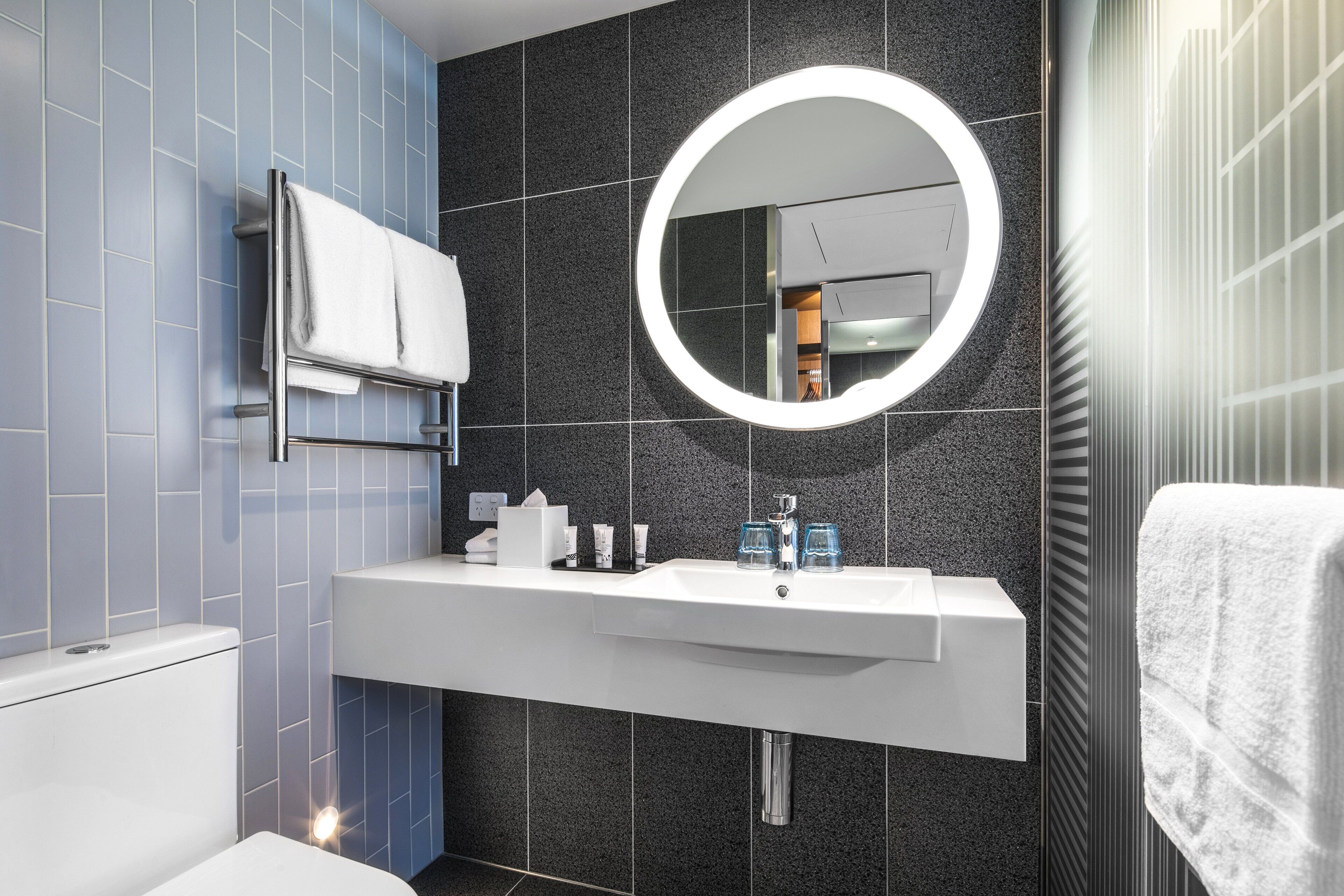 shower, free toiletries, hair dryer, towels