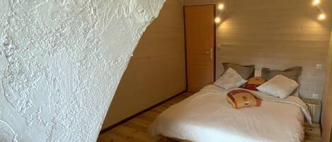 1 soverom, wi-fi (inkludert) og sengetøy