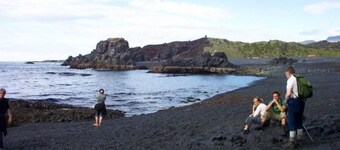 GREAT LOCATION - LUXURY COTTAGE – UNIQUE SURROUNDINGS - GLACIER – NATIONAL PARK
