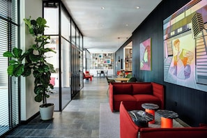 2 bars/lounges, rooftop bar