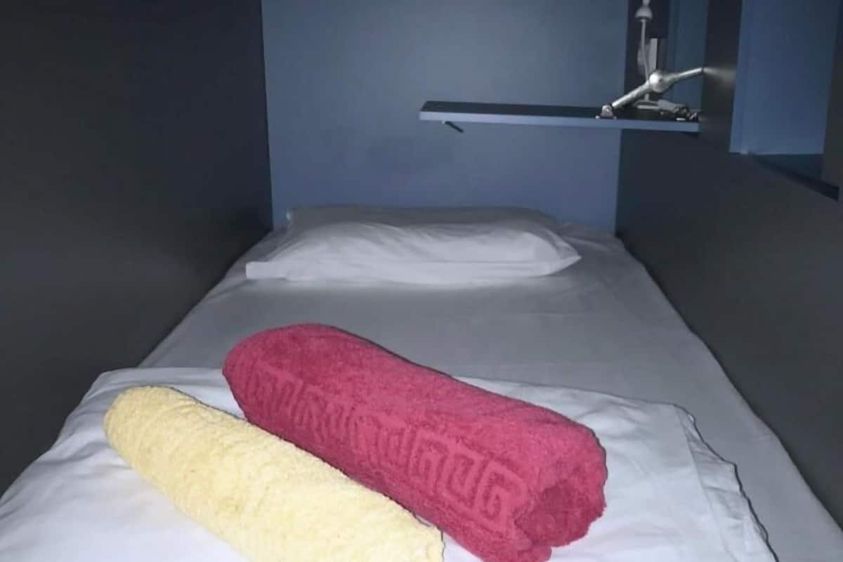 Dormitorio compartido económico | Ropa de cama hipoalergénica, camas con efecto memoria y escritorio
