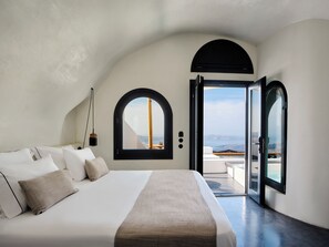 Rocca Cave with Caldera View & Outdoor Hot Tub | Minibar, wifi gratis, ropa de cama