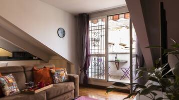 Apartment | Living area | 49-inch Smart TV with digital channels, TV
