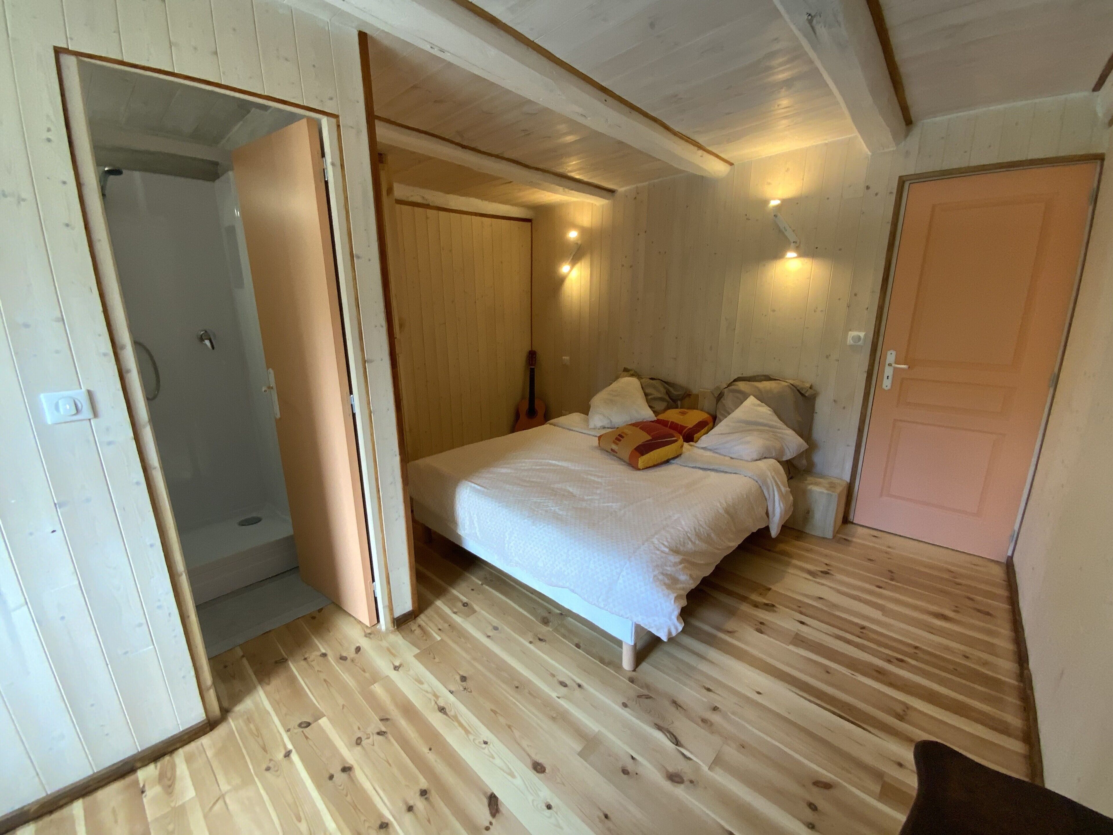 1 chambre, Wi-Fi gratuit, draps fournis