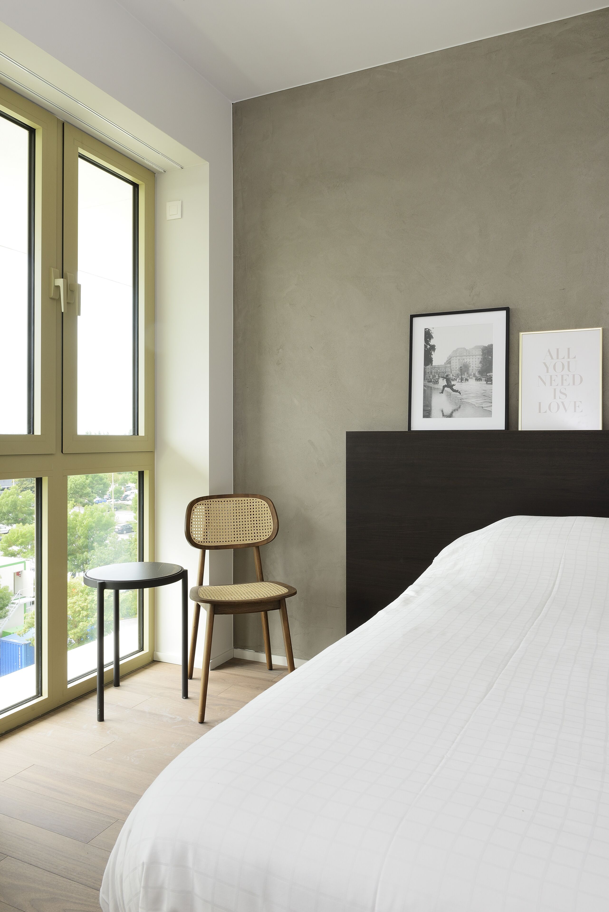 minibar, in-room safe, desk, laptop workspace