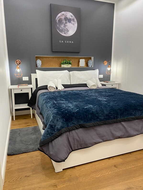 2 bedrooms, iron/ironing board, travel crib, free WiFi