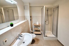 Hair dryer, towels