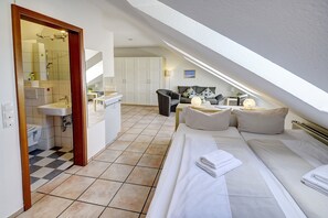 1 chambre, fer et planche à repasser, Wi-Fi gratuit, draps fournis