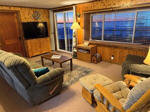 Smart TV, video games, DVD player, books