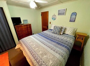 3 bedrooms, iron/ironing board, free WiFi, bed sheets