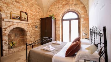 4 Schlafzimmer, Bügeleisen/Bügelbrett, Reisekinderbett, kostenloses WLAN