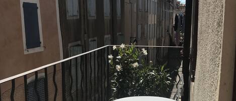 住宿地面