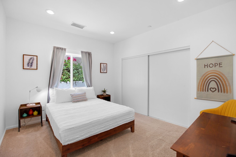 Simple Modern La Quinta Home - Califórnia