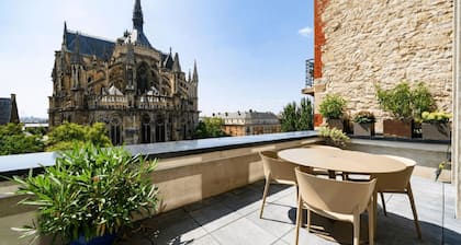 4 Private Homes for rent to live the sparkling Remoise life.